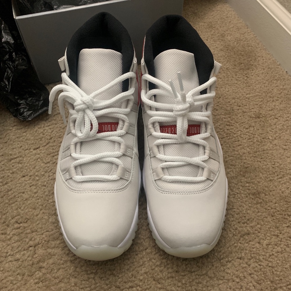 Jordan 11 “Platinum Tint”